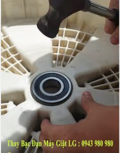 Thay Bạc Đạn Máy Giặt LG Tại Nhà